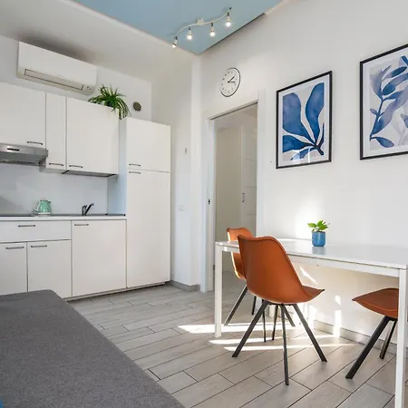 Habesha Flats - A Quiet Retreat Just Steps From The Metro M1 Apartamento Milão