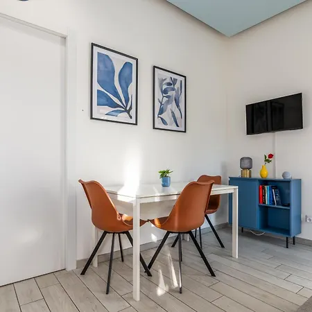 Habesha Flats - A Quiet Retreat Just Steps From The Metro M1 Milão