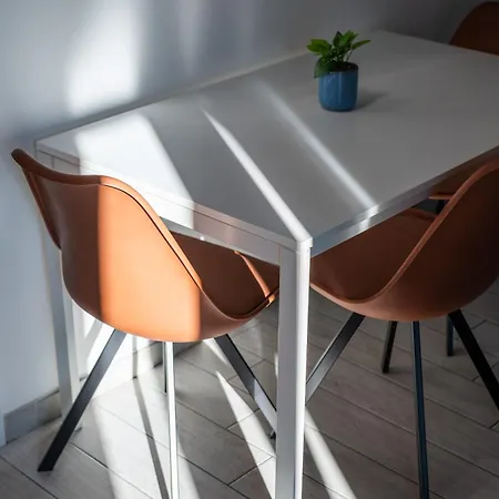 Habesha Flats - A Quiet Retreat Just Steps From The Metro M1 Apartamento