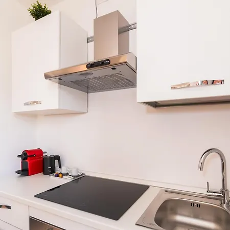 Apartamento Habesha Flats - A Quiet Retreat Just Steps From The Metro M1